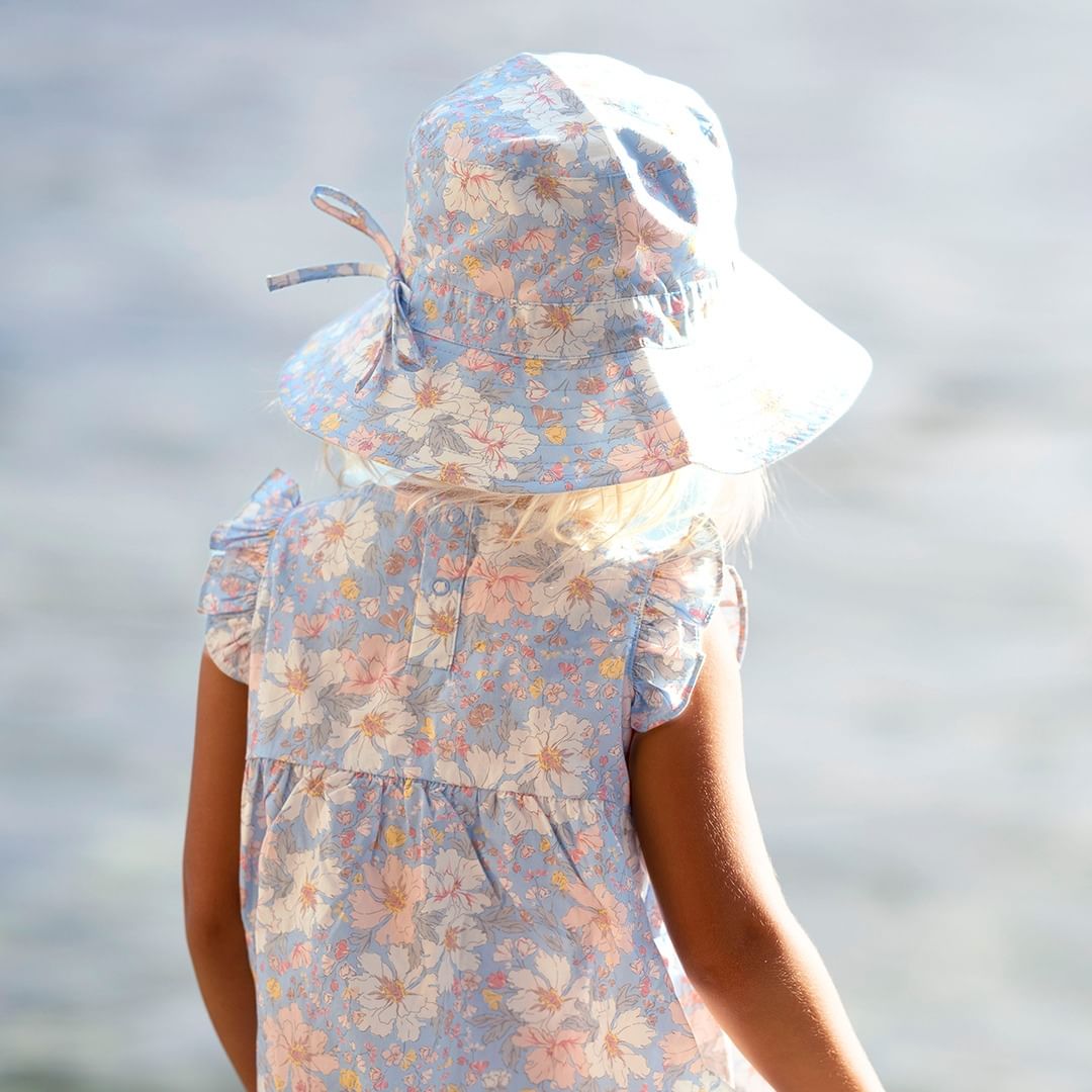 TOSHI SUNHAT YASMIN DUSK