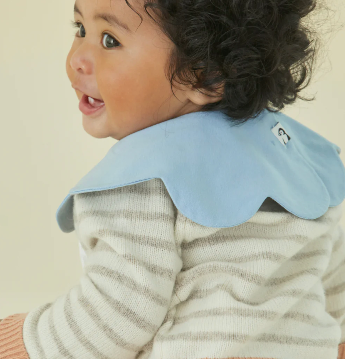 Konny Bib (0M-3Y)