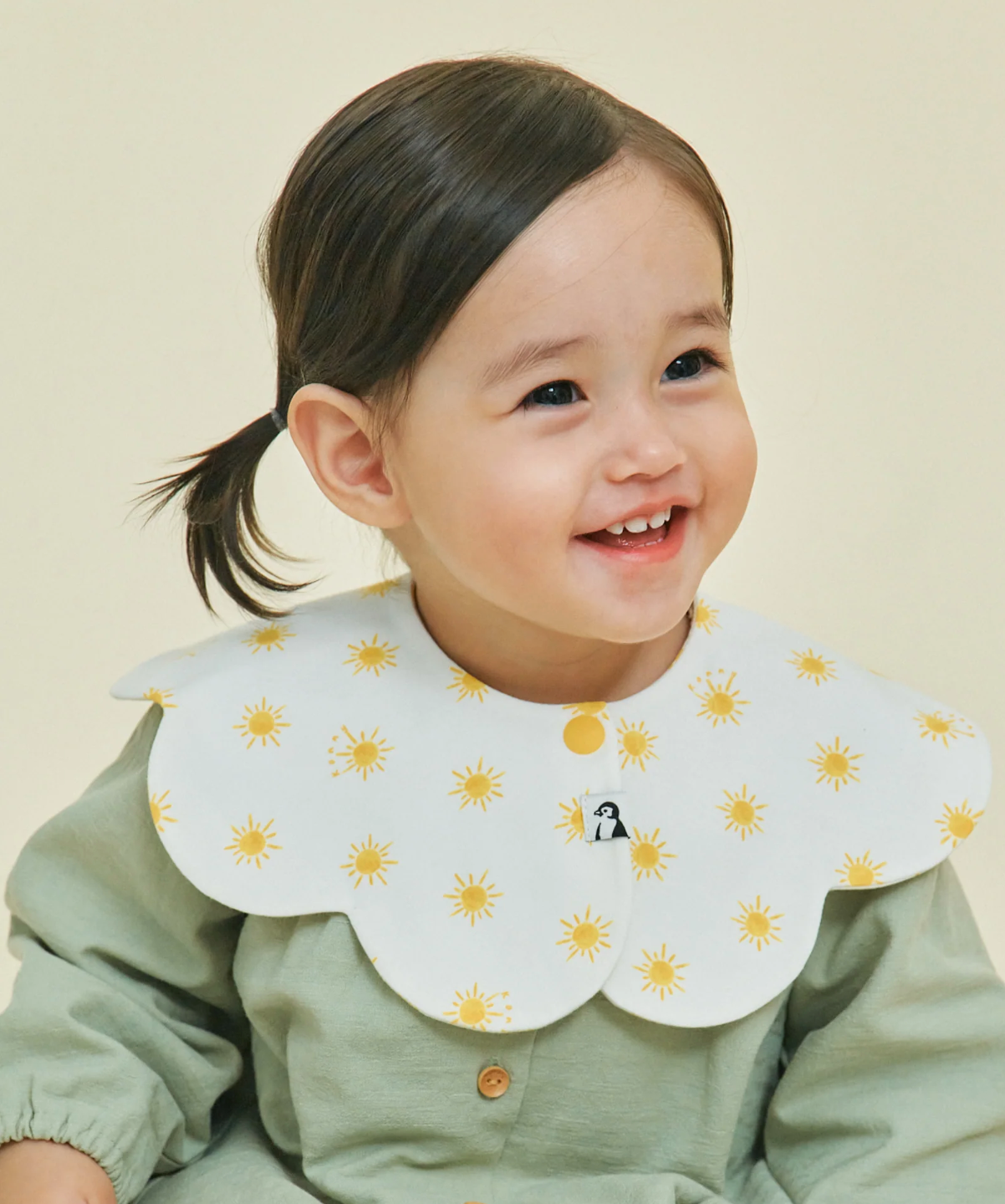 Konny Bib (0M-3Y)