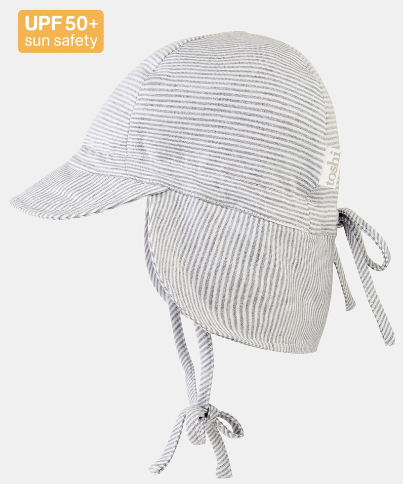 Flap cap baby/Dove