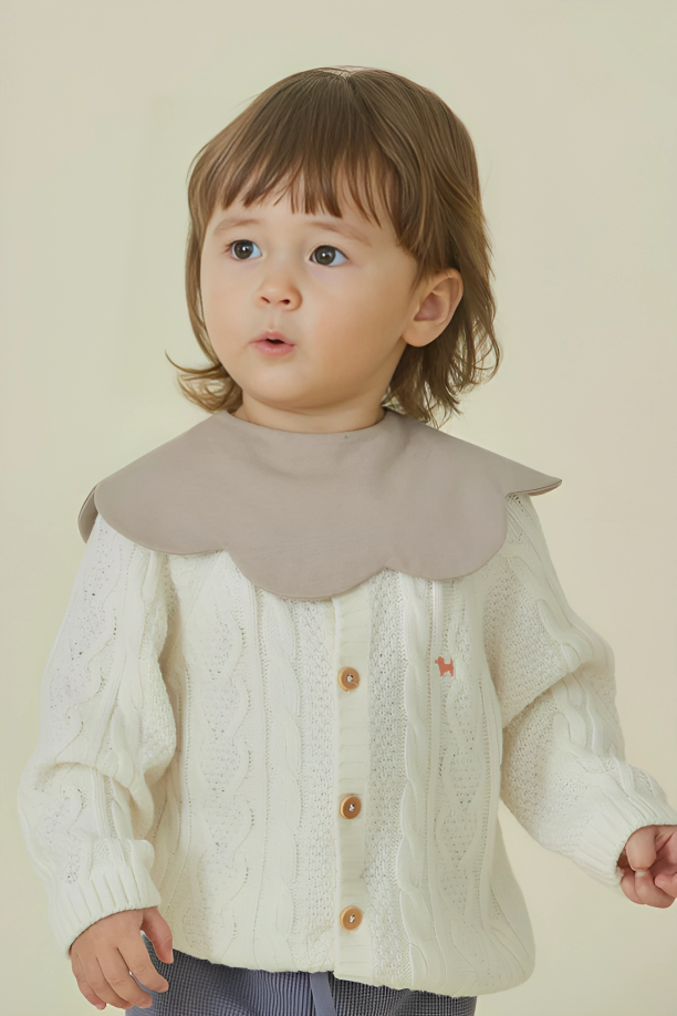 Konny Bib (0M-3Y)