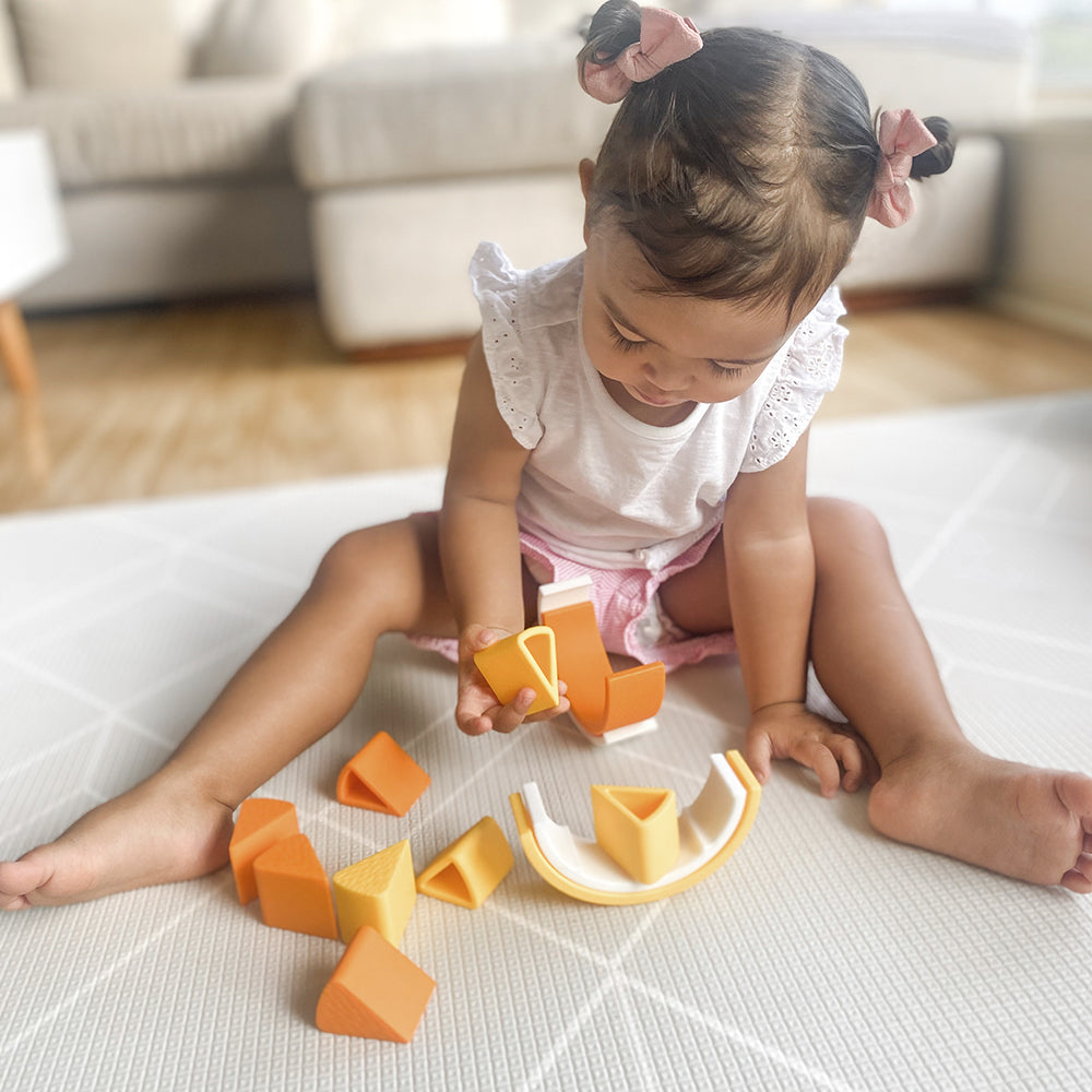 PLAYGROUND Silicone Orange Puzzle