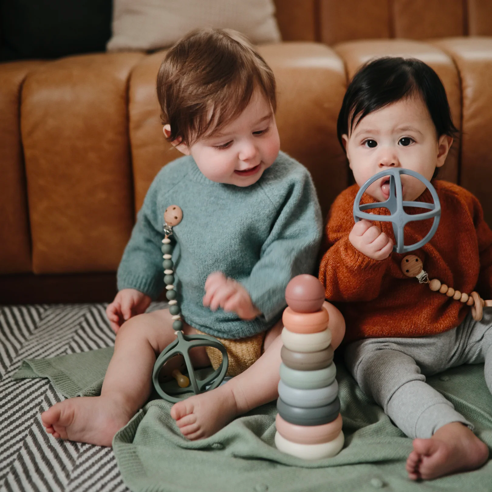 MUSHIE Ball Teether